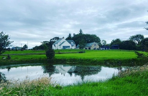 Armoy Bed & Breakfast | Little Lake Lodge