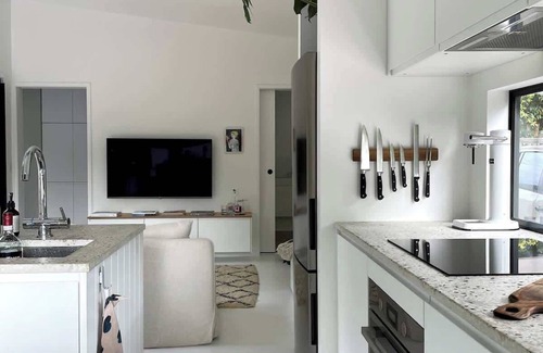 Mission Beach House | Little Lani | Modern Beach Shack | Escape for Two with Pool