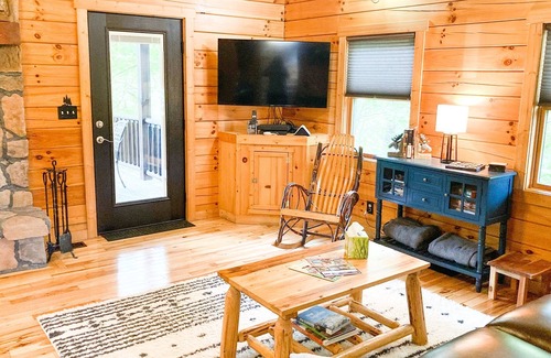 Rockbridge Cabin | Little Leaf Cabin in Hocking Hills