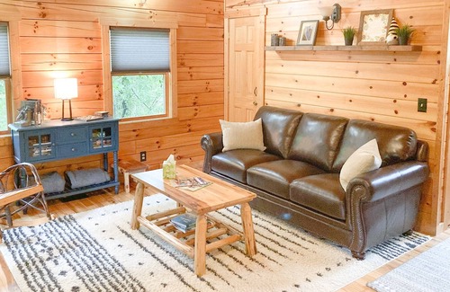 Rockbridge Cabin | Little Leaf Cabin in Hocking Hills