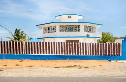 El Combate House | Little Lighthouse close to the beach - El Farito cerca de la playa