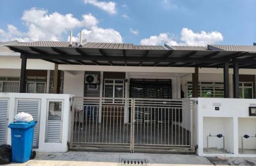 Banting House | Little LN Homestay KLIA
