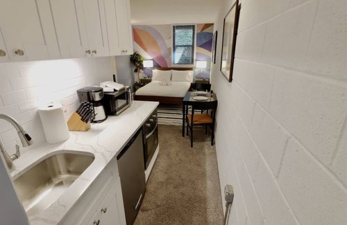 Logan Circle Apartment | Little Luxuries in Logan, perfect studio for 2!