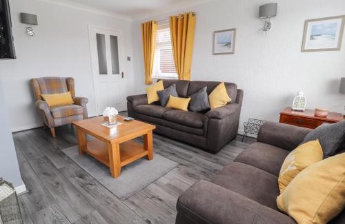 Penrhyn Bay House | Little Orme Bungalow