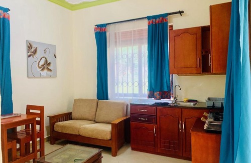Fort Portal House | Little Paradise Boma