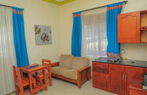 Fort Portal House | Little Paradise Boma