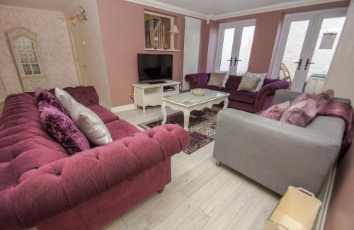 Brighton House | Little Paris - Parking - by Brighton Holiday Lets