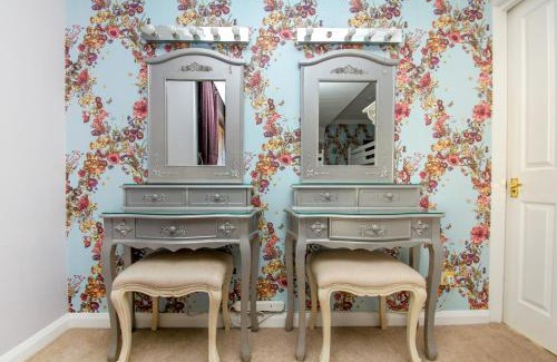 Brighton House | Little Paris - Parking - by Brighton Holiday Lets