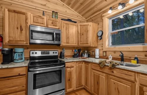 Logan Cabin | Little Pine Cabin on Big Pine Rd
