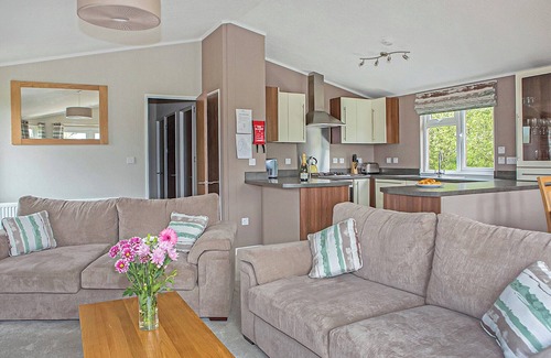 Halfway House Ski Chalet | Little Red Heart Lake View
