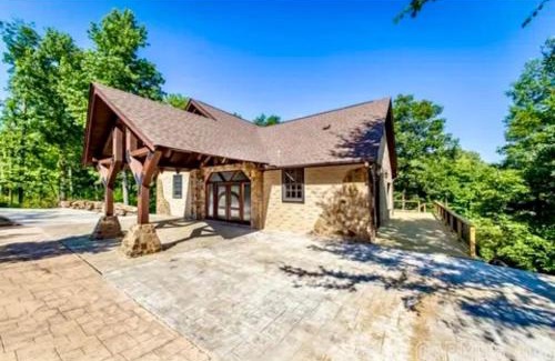 Heber Springs Ski Chalet | Little Red River Chalet