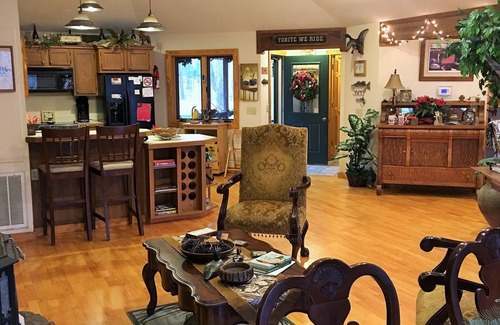 Heber Springs House | LITTLE RED RIVER RETREAT PRIVATE BOAT DOCK on 2.5 ACRES-Wildflower/Heber Springs