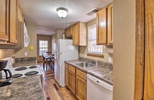 Heber Springs Cabin | Little Red River Cabin: 1 Mi to Sugarloaf Mtn!