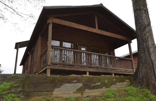 Heber Springs Cabin | Little Red River Front Cabin