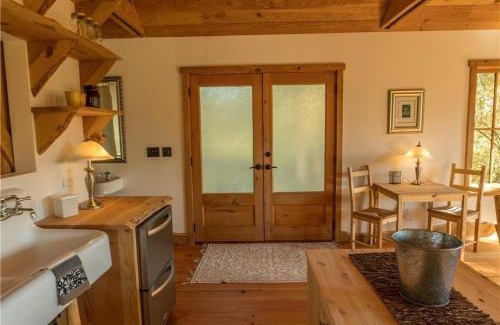 Eastsound House | Little Refuge in town