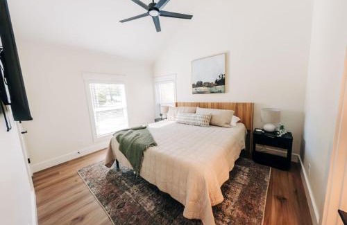 Townsend House | Little River Retreat
