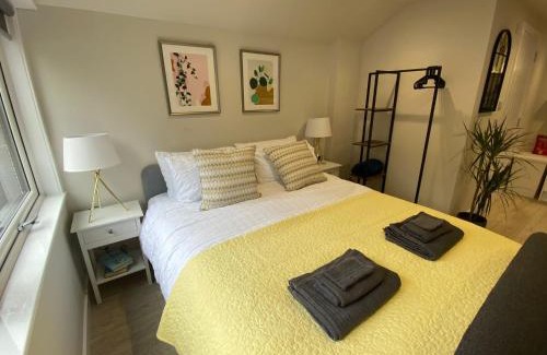 Stanley Apartment | Little Rosslyn