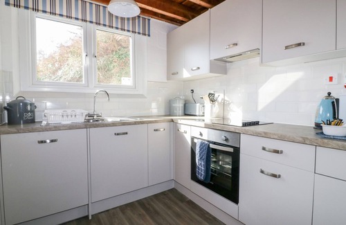 Trebarwith Strand Cottage | LITTLE RUFFO, pet friendly, character holiday cottage in Tintagel