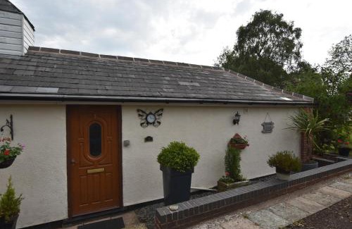 Alvechurch House | Little Rushbrook Cottages
