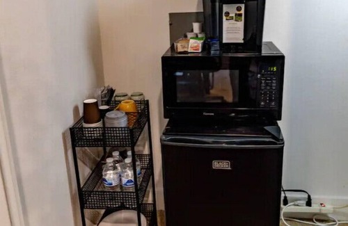 Faircrest Heights House | Little Saturn, Cute & Sweet Little Suite. Close by shops, museums, restaurants!
