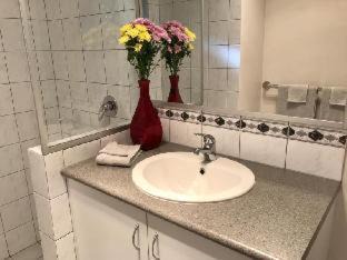 Bovell Bed & Breakfast | Little Shangri-La
