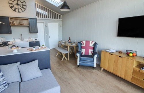Shelve House | LITTLE SHELVE BARN, family friendly, with a garden in Bishop's Castle