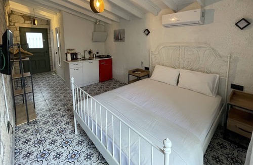 Hacımemis House | Little Stone House - Center of Alacati