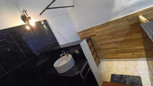 Daun Penh House | Little Susie Double Room
