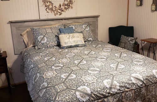 Lufkin Apartment | Little Texas Corner Cabin