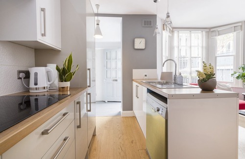 Little Venice Apartment | Little Venice is waiting for you! Come relax in beautiful home