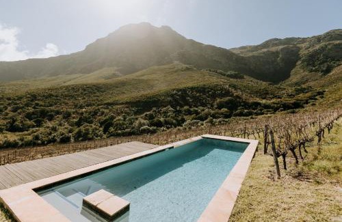 Stellenbosch House | little villa in the vineyard
