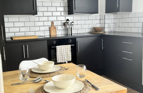 Chippenham Cottage | Little Wick, an 18th century cottage on the outskirts of the village of Lacock.