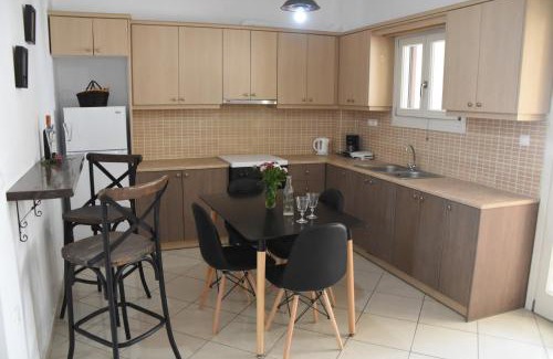 Naxos Town Apartment | Little Yard Studios & Apartments #2