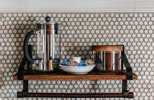 Staunton House | Little Yellow House: Walk to Downtown Staunton