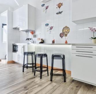 Cit Turin Apartment | LittleAndCosy