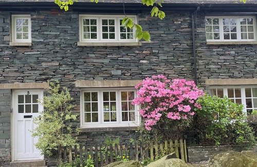 Borrowdale Cottage | LITTLEBECK, pet friendly, character holiday cottage in Rosthwaite