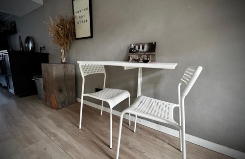 Pingjum Apartment | LITTLENEIGHBOUR