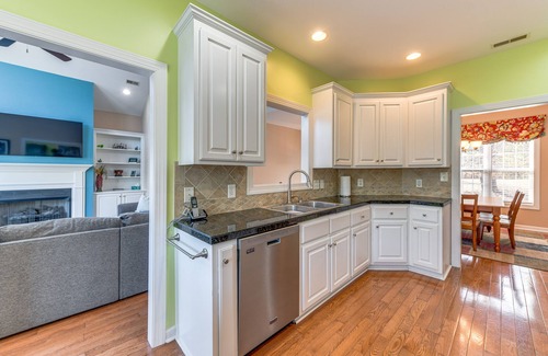 Littleton House | Littleton Home w/On-Site Lake Gaston Access!