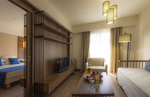 Akyarlar Hotel | Liv Hotel By Bellazure