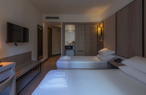 Akyarlar Hotel | Liv Hotel By Bellazure