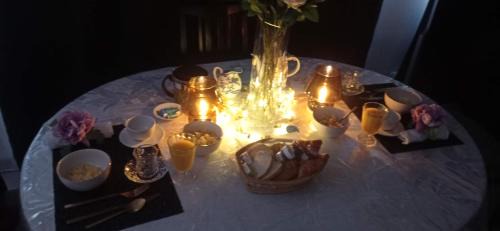 Guesnain Apartment | LIVABLŌM " Petit Dej Offert "