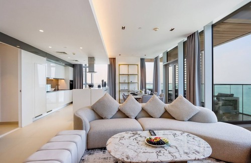 Dubai Apartment | Livbnb - Bluewaters 3BR + Maids, with Sea Views