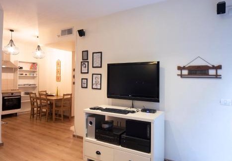 Tel Aviv Apartment | Live at TLV