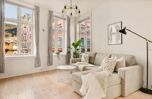 Bergen City Centre Apartment | Live in historic building - View to Bryggen