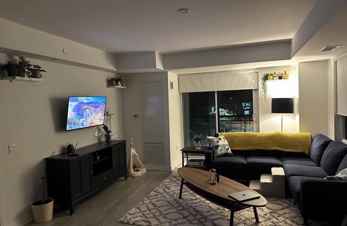 Henry Farm Apartment | Live in Luxury in Upper North York