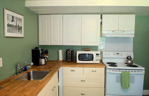 Loyal Heights House | Live Like a Local in Seattle Ballard Near Saltwater Beach and attractions