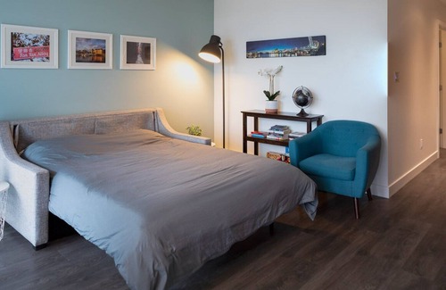 Downtown Victoria Condo | Live Like a Local, Sleek Downtown Condo & Walk Everywhere