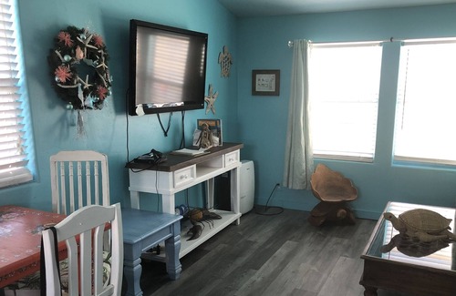 Port Aransas House | Live Like a Local in Port A! Private pool!