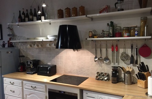 Pezenas Apartment | Live like King Louis XIV in historic city centre