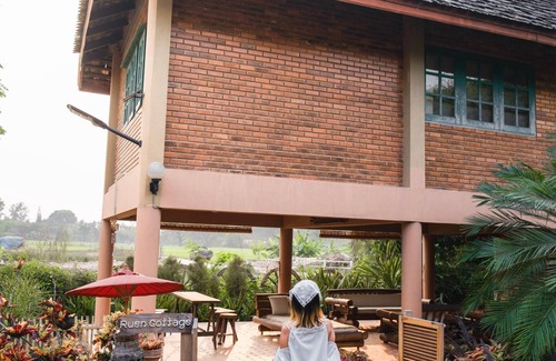 San Sai Cottage | "Live like a Local" Cozy Cottage House